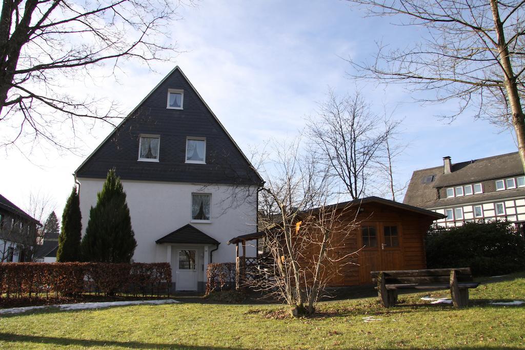 Ferienwohnungen Landgasthof Gilsbach ヴィンターベルク エクステリア 写真
