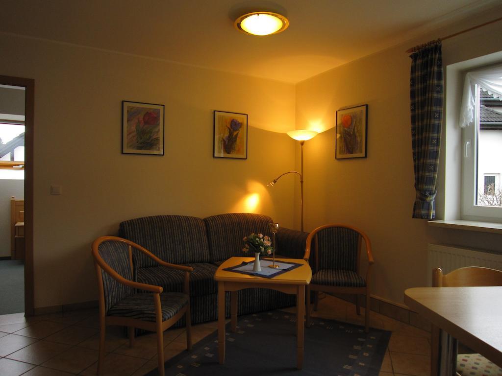 Ferienwohnungen Landgasthof Gilsbach ヴィンターベルク 部屋 写真