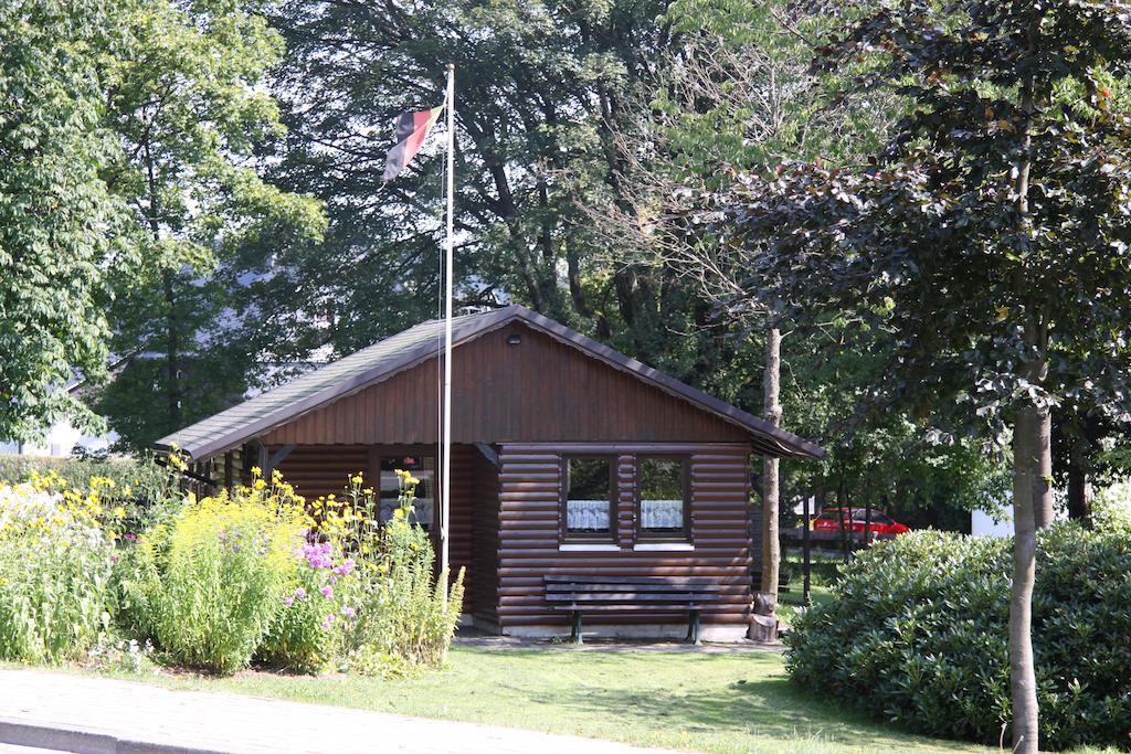 Ferienwohnungen Landgasthof Gilsbach ヴィンターベルク エクステリア 写真