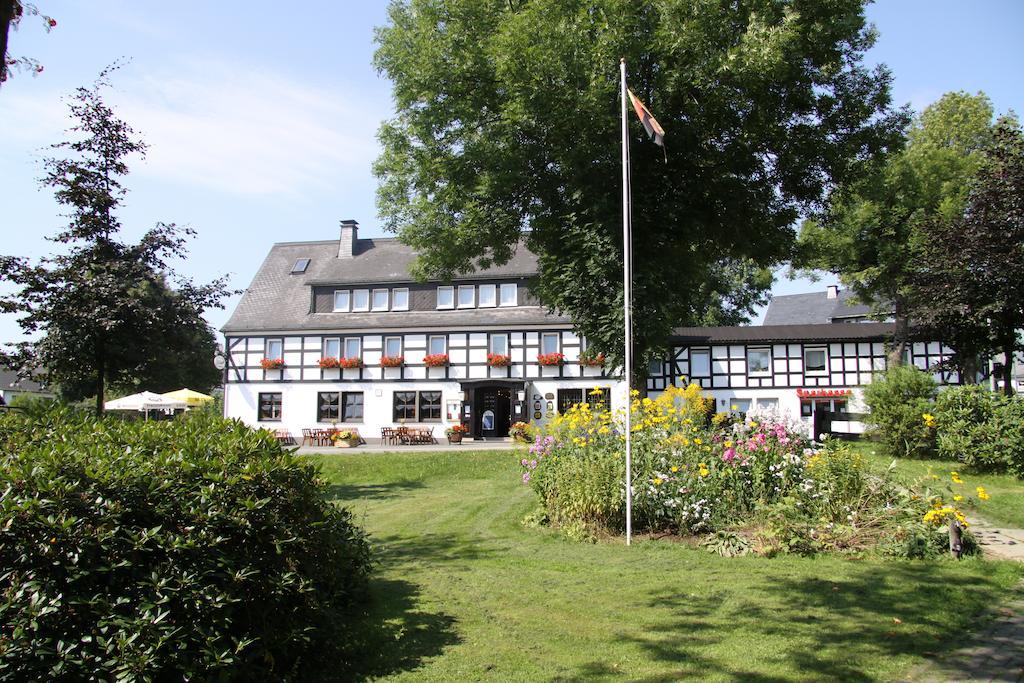 Ferienwohnungen Landgasthof Gilsbach ヴィンターベルク エクステリア 写真