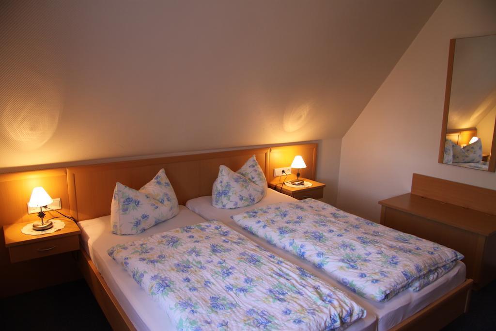 Ferienwohnungen Landgasthof Gilsbach ヴィンターベルク 部屋 写真