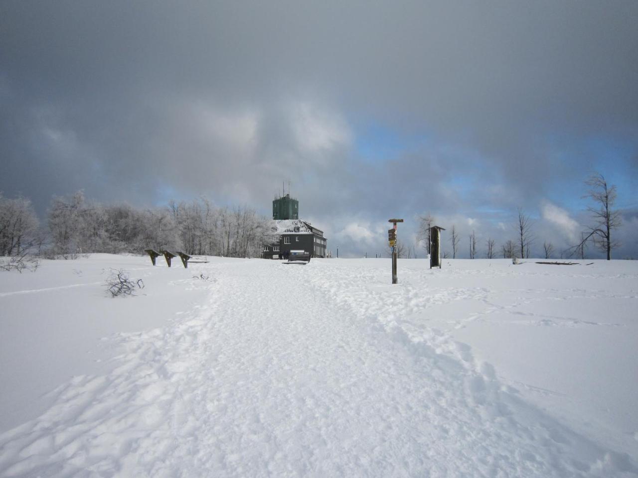 Ferienwohnungen Landgasthof Gilsbach ヴィンターベルク エクステリア 写真